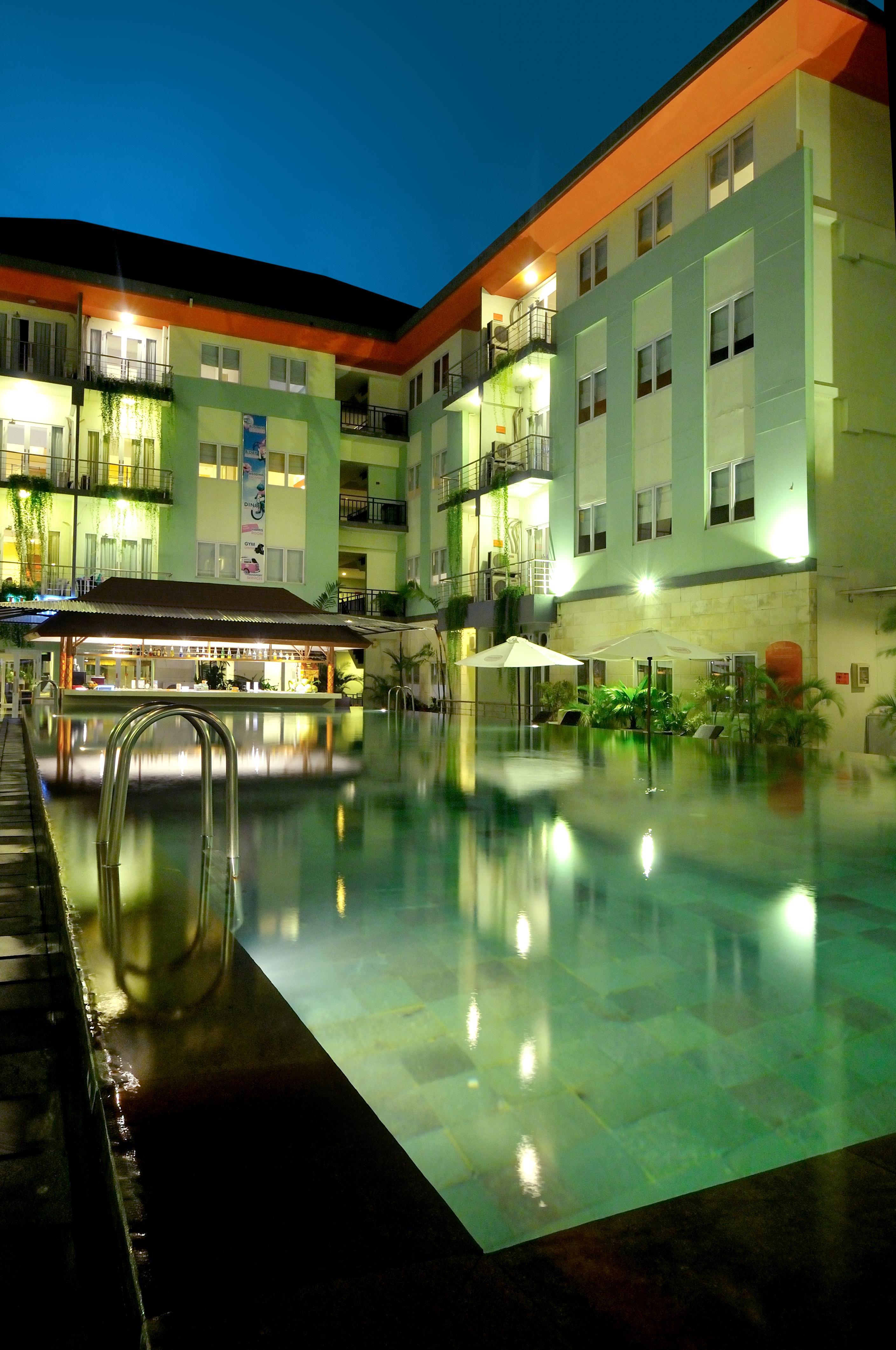 Harris Hotel & Residences Riverview Kuta, Bali Kuta Lombok Exterior foto