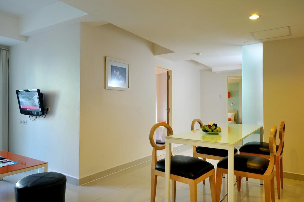 Harris Hotel & Residences Riverview Kuta, Bali Kuta Lombok Exterior foto